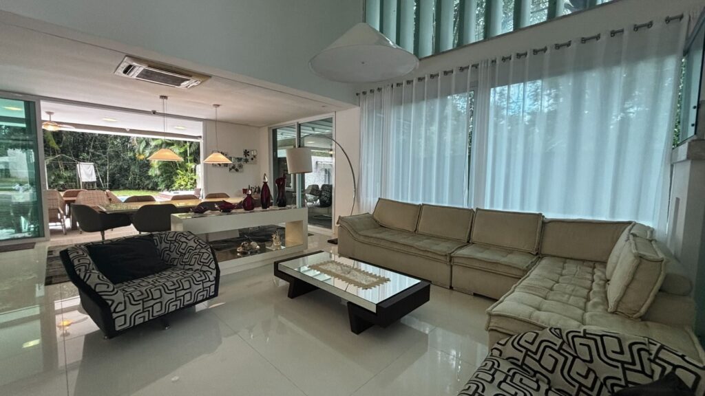 Casa à venda em Riviera módulo 20 com 615m² e 06 suítes