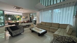 Casa à venda em Riviera módulo 20 com 615m² e 06 suítes