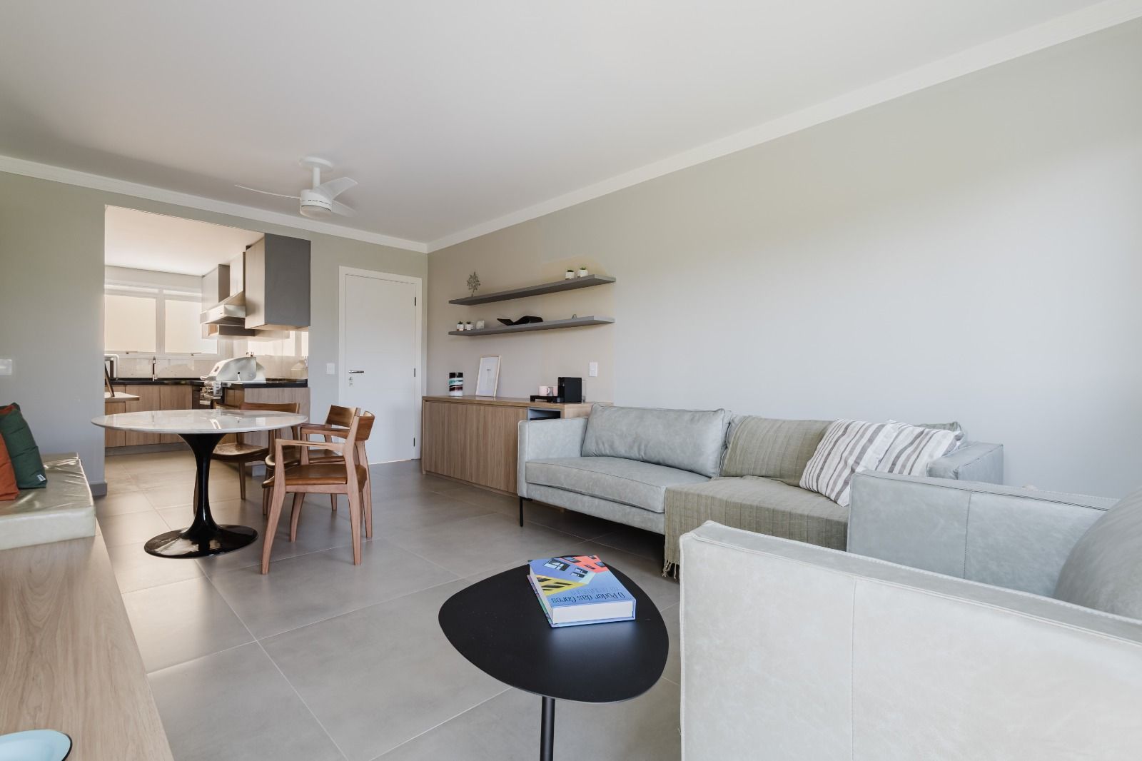 Apartamento com 3 dormitórios à venda, 90 m² por R$ 2.700.000,00 - Riviera Módulo 3 - Bertioga/SP