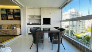 Apartamento com 3 dormitórios à venda, 93 m² por R$ 2.950.000,00 - Riviera Módulo 8 - Bertioga/SP
