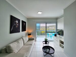 Apartamento com 3 dormitórios à venda, 98 m² por R$ 2.700.000,00 - Riviera - Módulo 8 - Bertioga/SP