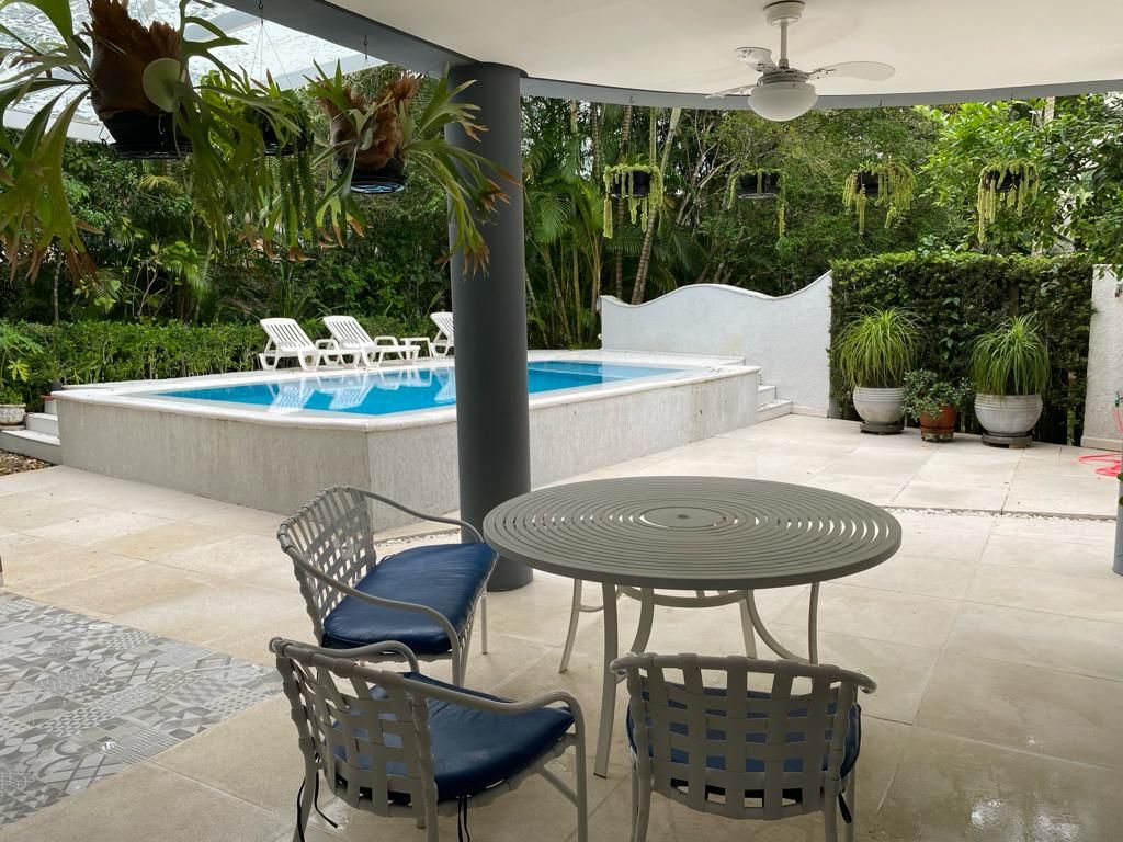 Casa à venda na Riviera de São Lourenço com 5 dormitórios – Bertioga/SP