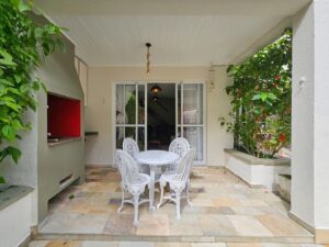 Village com 3 dormitórios à venda, 138 m² por R$ 2.200.000,00 - Riviera Módulo 30 - Bertioga/SP