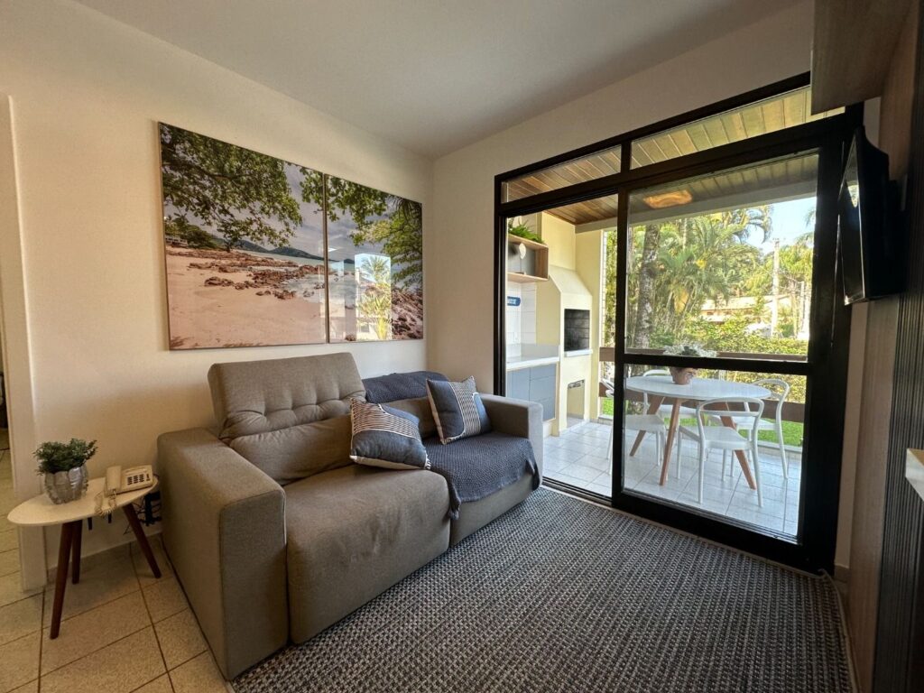 Village com 1 dormitório à venda, 47 m² por R$ 890.000,00 – Riviera Módulo 26 – Bertioga/SP