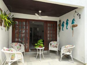 Village com 4 dormitórios à venda, 164 m² por R$ 2.700.000,00 - Riviera Módulo 28 - Bertioga/SP